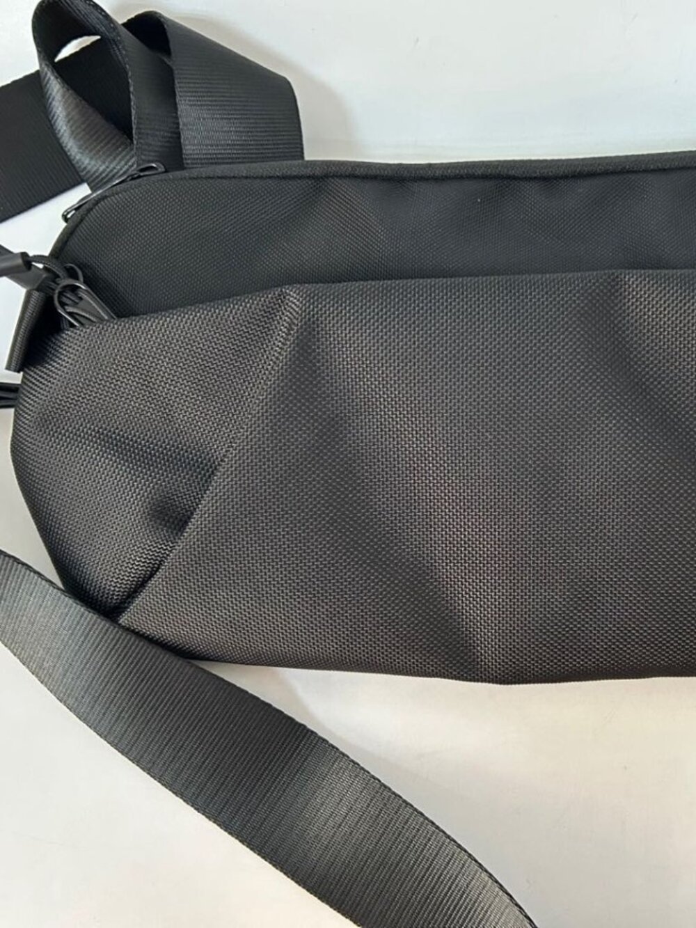 Aer Day Sling 2 Black Waist Bag Crossbody Sling Unisex